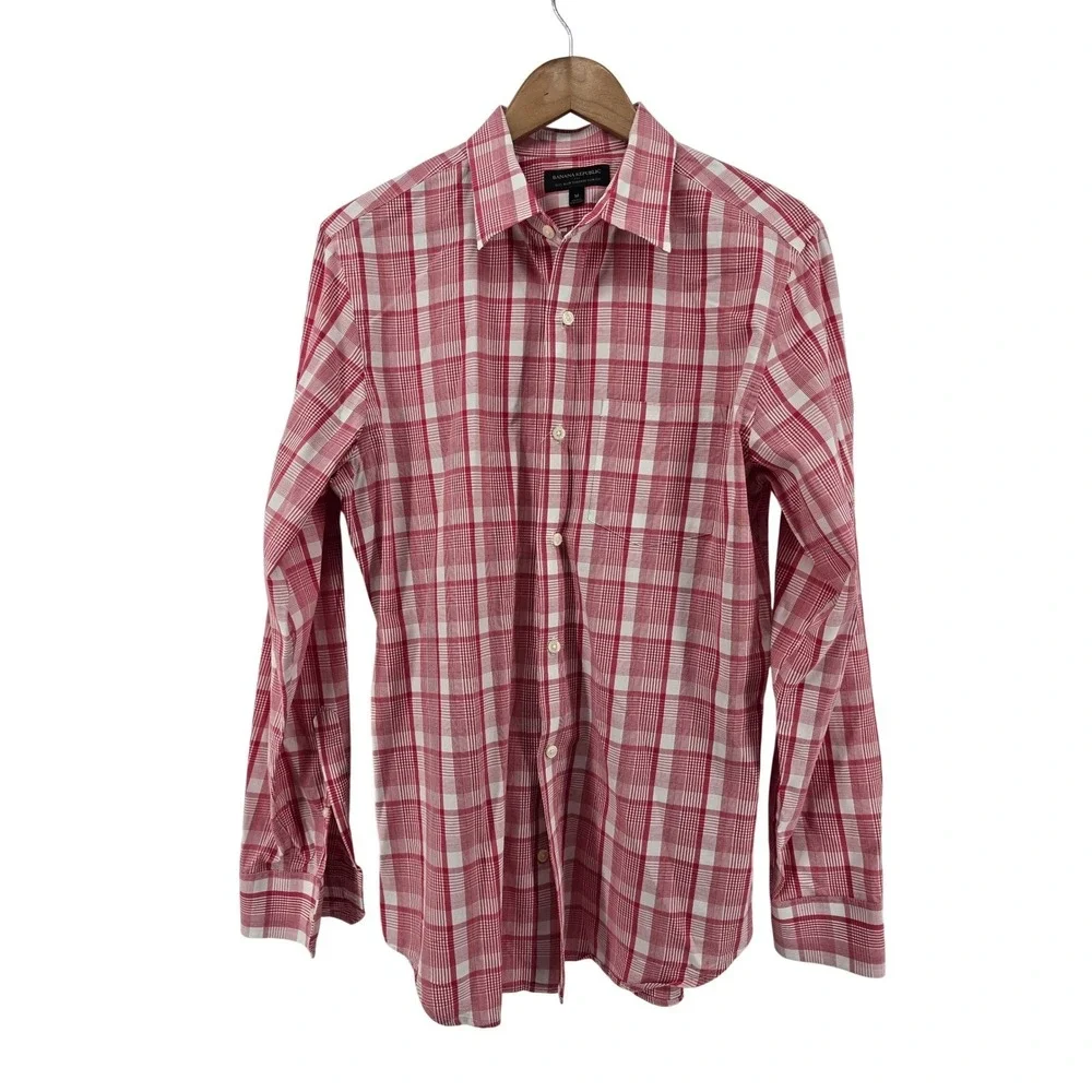 Banana Republic Button Down Mens M Red Durban Plaid Soft Wash Tailored Slim Fit